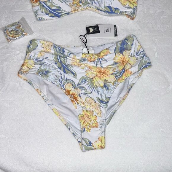 Rip Curl Always Summer Bandeau Bikini Top & High Waist Bikini Bottom Size Medium - Picture 6 of 10
